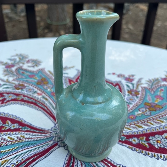 Vintage Miniature Vase - Picture 3 of 10
